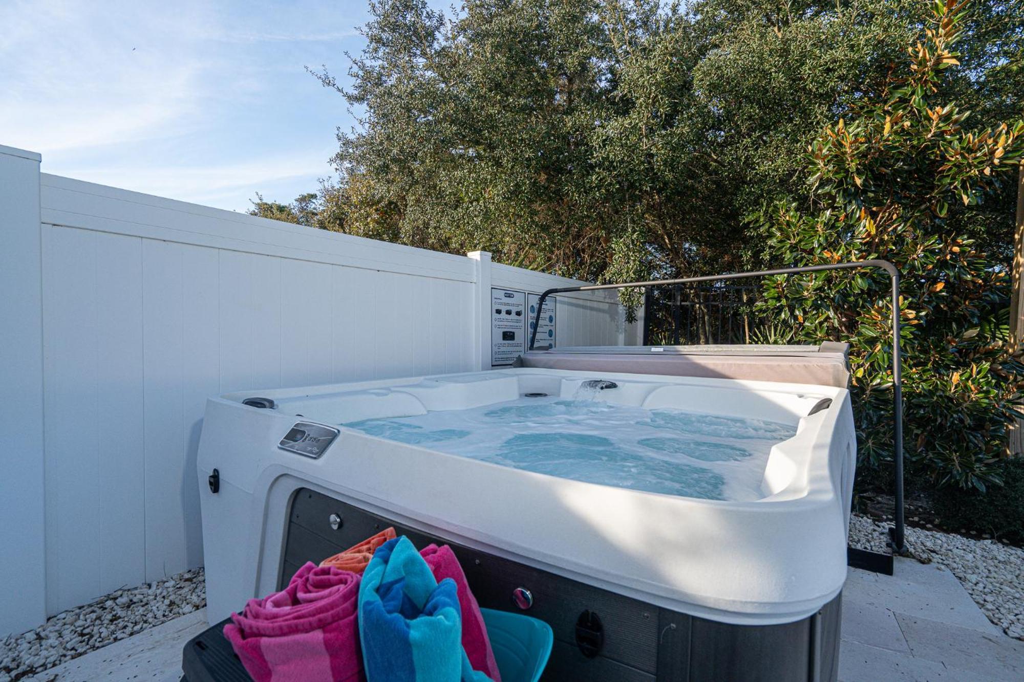 Heated Pool And Golf Cart, Walk To Beach! Best Deal! เดสติน ภายนอก รูปภาพ